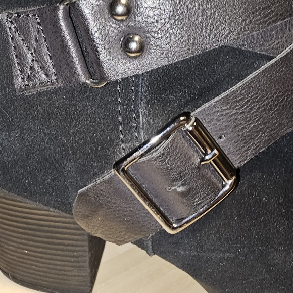 Sketchers Faux Suede Heeled Bootie with Faux Leather Wrapped Detail, Size 8 - Picture 9 of 12